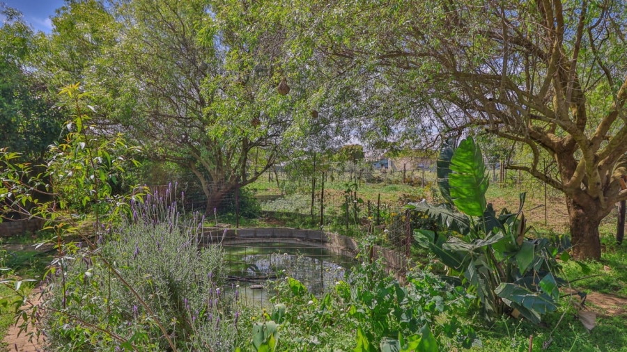 2 Bedroom Property for Sale in Hooikraal Western Cape